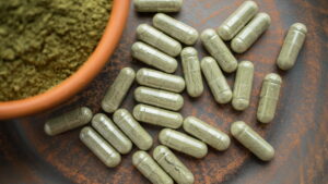 Buy Kratom, the Popular Herbal Supplement Capsules UK.